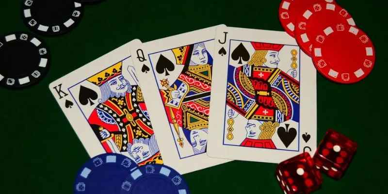 Quy tắc cơ bản trong trò chơi Three Card Poker