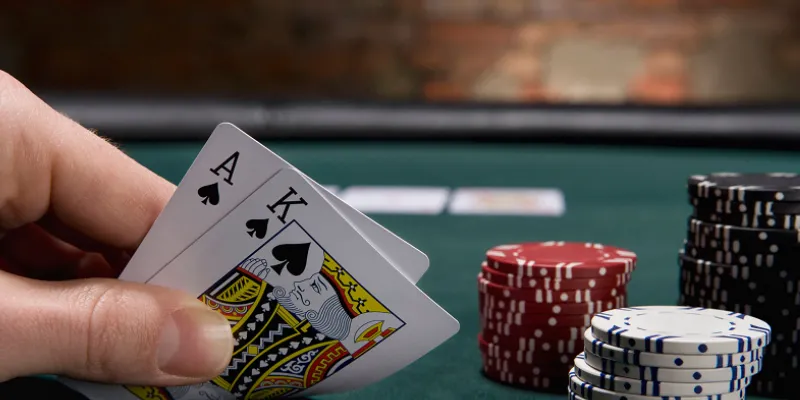 Hướng dẫn cách chơi Poker Omaha chi tiết