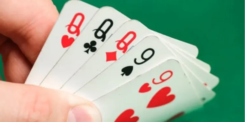 Liêng và sức hút của trò chơi bài kịch tính